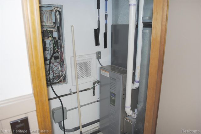 4450 Golf Club Road, Genoa Township, MI 48843