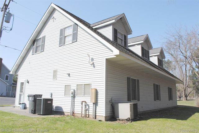 4450 Golf Club Road, Genoa Township, MI 48843