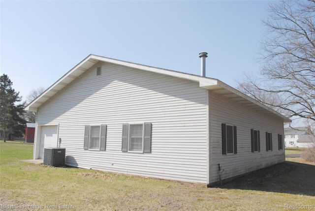 4450 Golf Club Road, Genoa Township, MI 48843