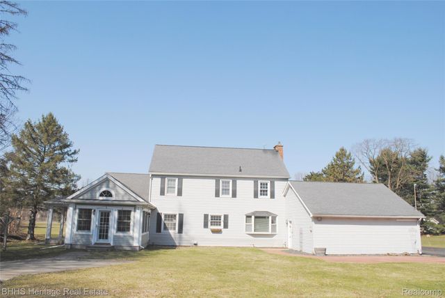 4450 Golf Club Road, Genoa Township, MI 48843