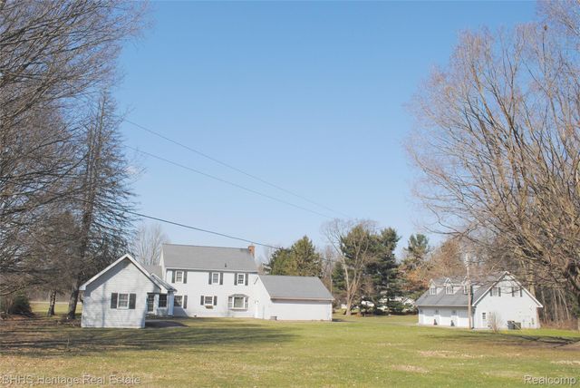 4450 Golf Club Road, Genoa Township, MI 48843