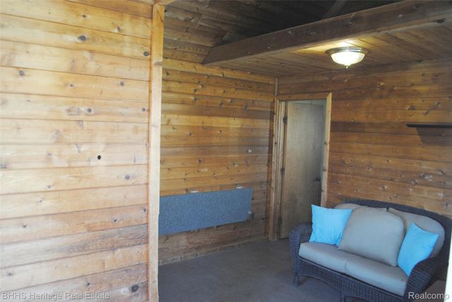 4450 Golf Club Road, Genoa Township, MI 48843