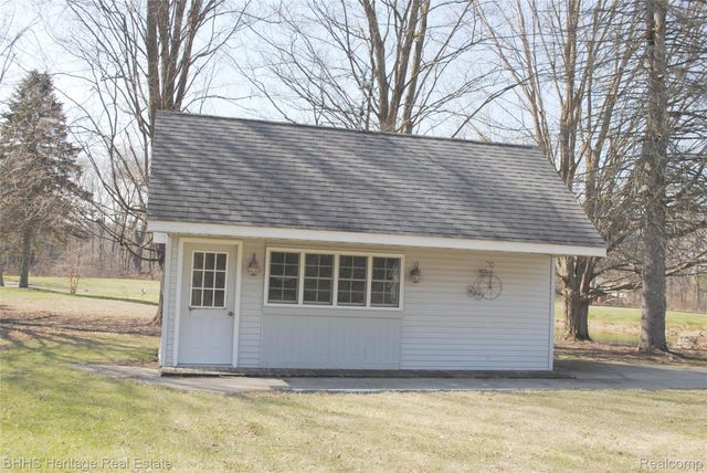 4450 Golf Club Road, Genoa Township, MI 48843