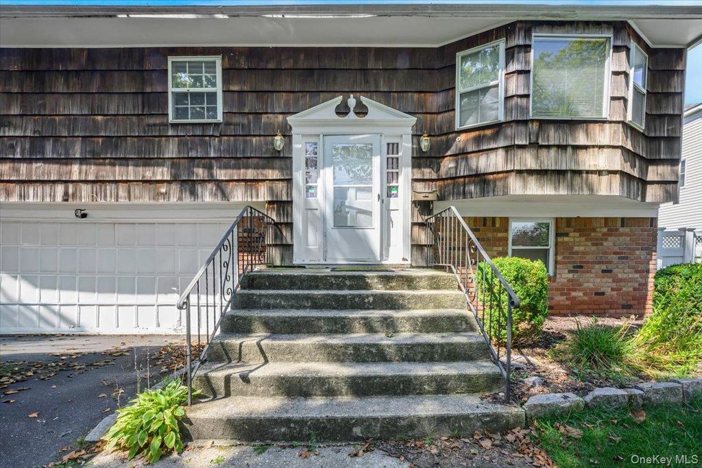 5 Central Avenue, Amityville, NY 11701 — photo 5