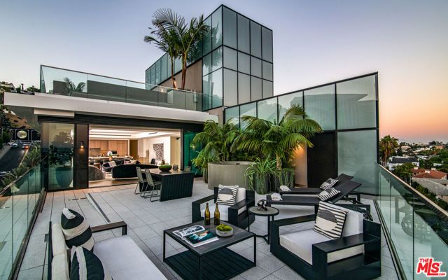 8420 W Sunset Boulevard 608, West Hollywood, CA 90069