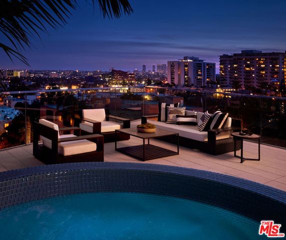 8420 W Sunset Boulevard 608, West Hollywood, CA 90069