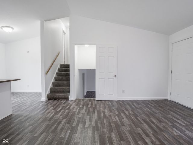 7639 Hoyt Avenue, Indianapolis, IN 46239