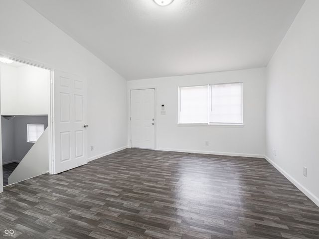 7639 Hoyt Avenue, Indianapolis, IN 46239