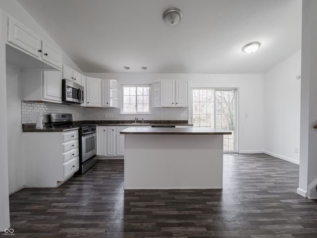 7639 Hoyt Avenue, Indianapolis, IN 46239