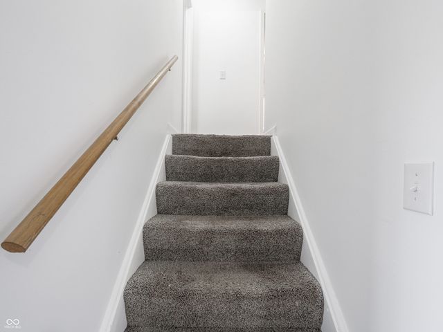 7639 Hoyt Avenue, Indianapolis, IN 46239