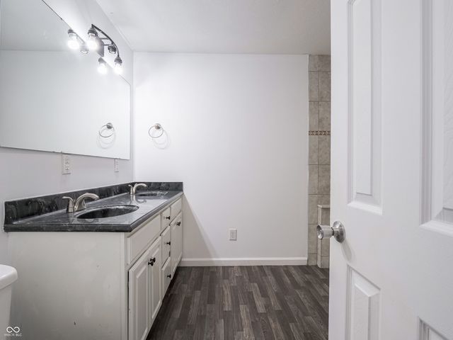 7639 Hoyt Avenue, Indianapolis, IN 46239