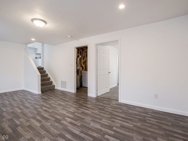 7639 Hoyt Avenue, Indianapolis, IN 46239