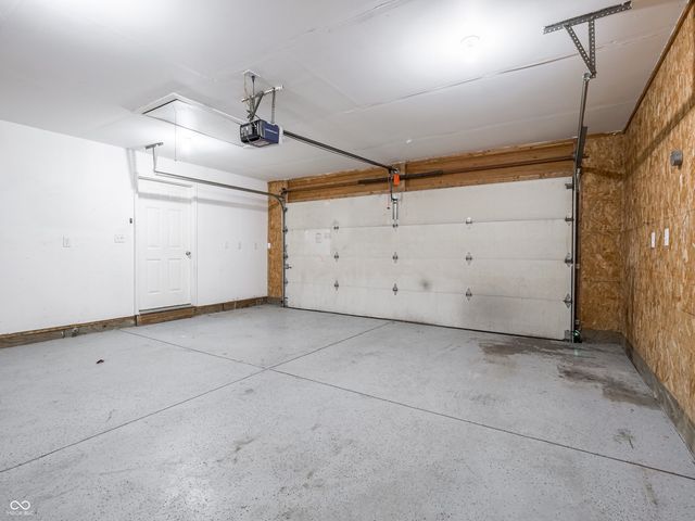 7639 Hoyt Avenue, Indianapolis, IN 46239