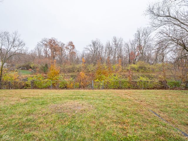 7639 Hoyt Avenue, Indianapolis, IN 46239