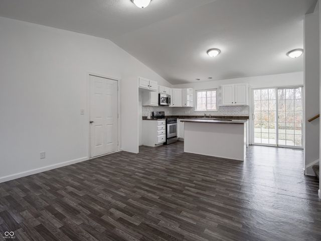 7639 Hoyt Avenue, Indianapolis, IN 46239