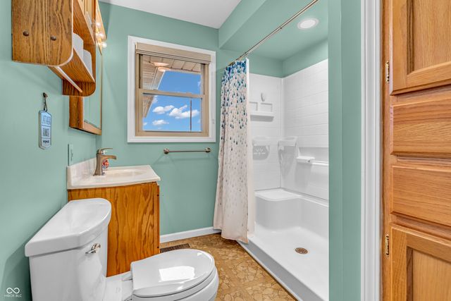 1485 E Us Highway 40, Brazil, IN 47834