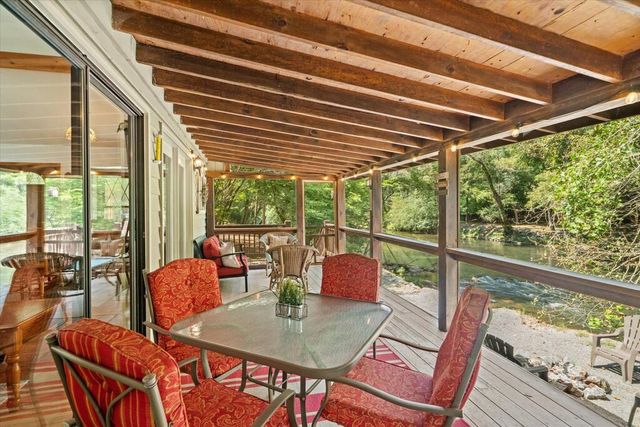126 Addle Way, Ellijay, GA 30540
