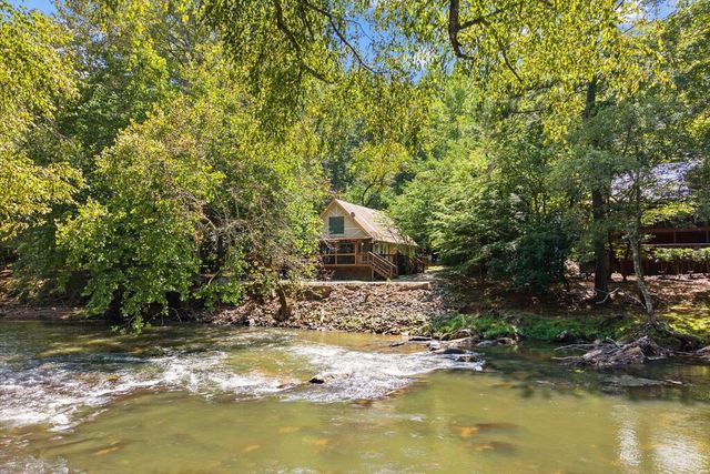 126 Addle Way, Ellijay, GA 30540