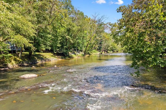 126 Addle Way, Ellijay, GA 30540