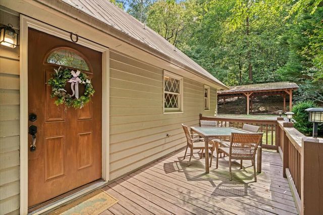 126 Addle Way, Ellijay, GA 30540
