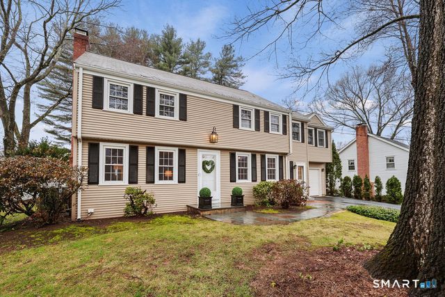 33 Trotwood Drive, West Hartford, CT 06117