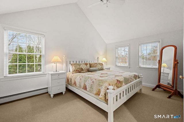 33 Trotwood Drive, West Hartford, CT 06117