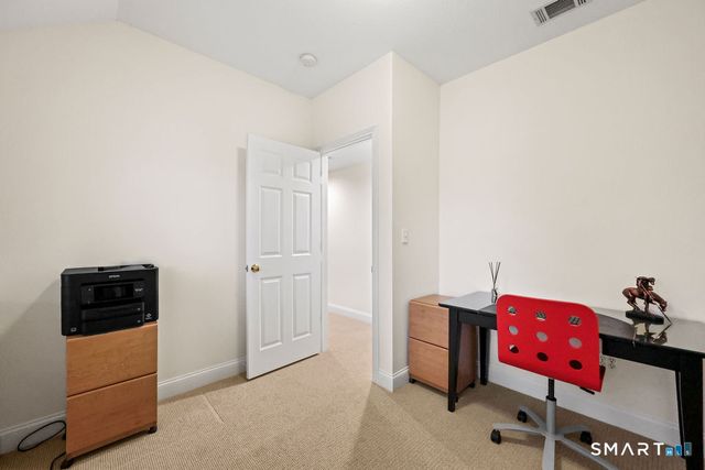 33 Trotwood Drive, West Hartford, CT 06117