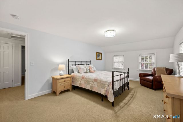 33 Trotwood Drive, West Hartford, CT 06117