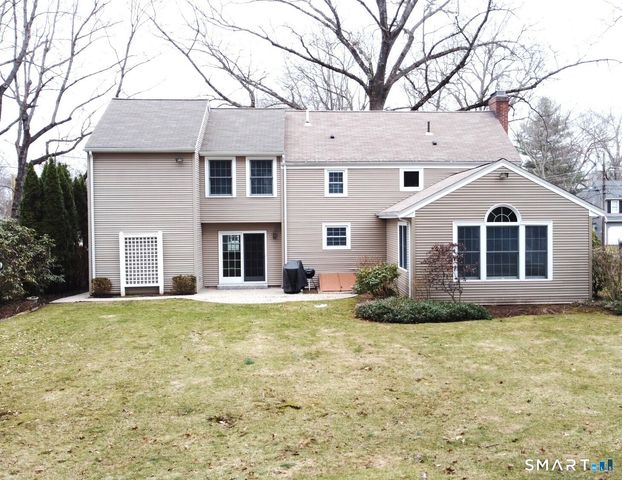 33 Trotwood Drive, West Hartford, CT 06117