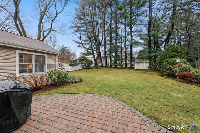 33 Trotwood Drive, West Hartford, CT 06117