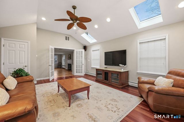 33 Trotwood Drive, West Hartford, CT 06117