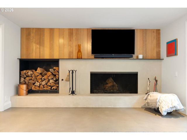 2627 PARK Rd, Lake Oswego, OR 97034