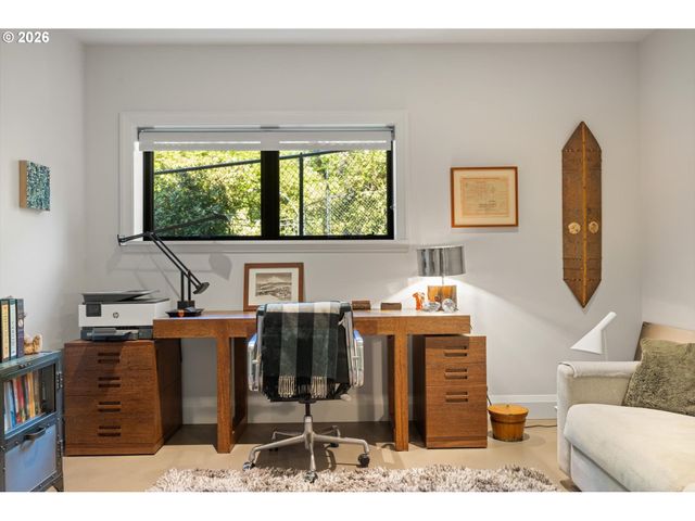 2627 PARK Rd, Lake Oswego, OR 97034