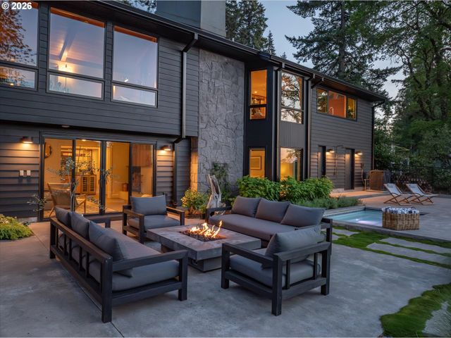 2627 PARK Rd, Lake Oswego, OR 97034