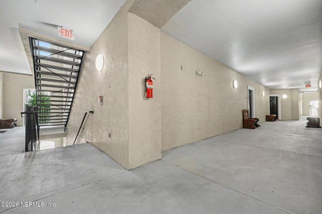 8290 GATE Parkway W 1410, Jacksonville, FL 32216