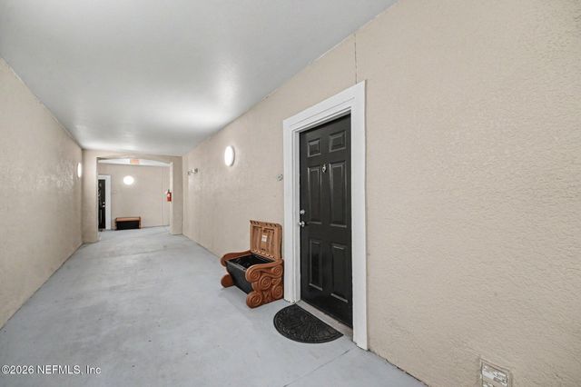 8290 GATE Parkway W 1410, Jacksonville, FL 32216