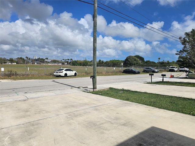 13660 SW 260th St, Homestead, FL 33032