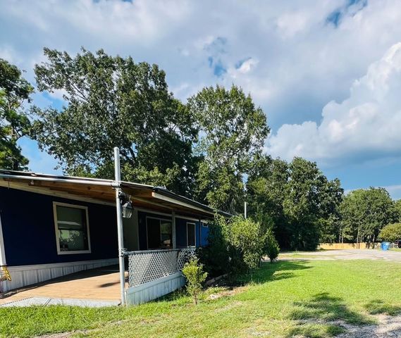 491 E Sherwood Drive, Livingston, TX 77351