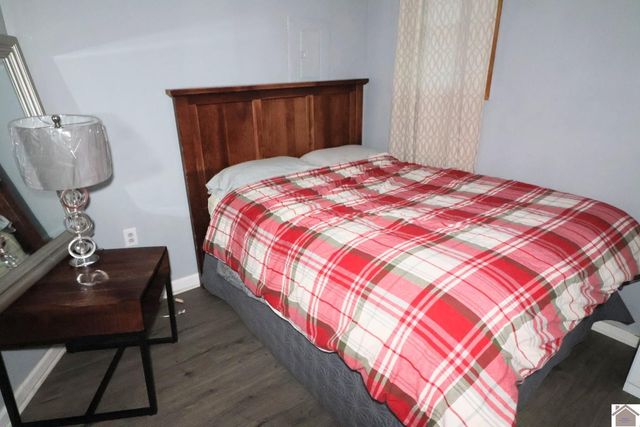 175 jefferson, Cadiz, KY 42211