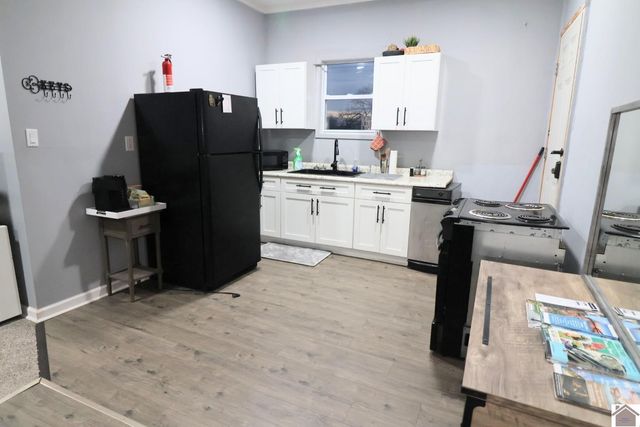 175 jefferson, Cadiz, KY 42211