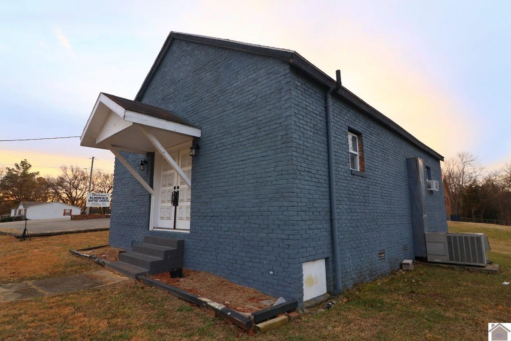 175 jefferson, Cadiz, KY 42211