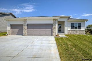 11003 N 169 Street, Bennington, NE 68007