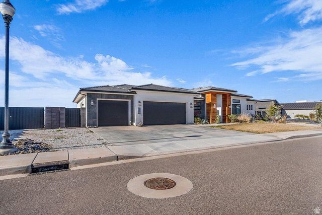 927 N GRAND HEIGHTS DR, St. George, UT 84770