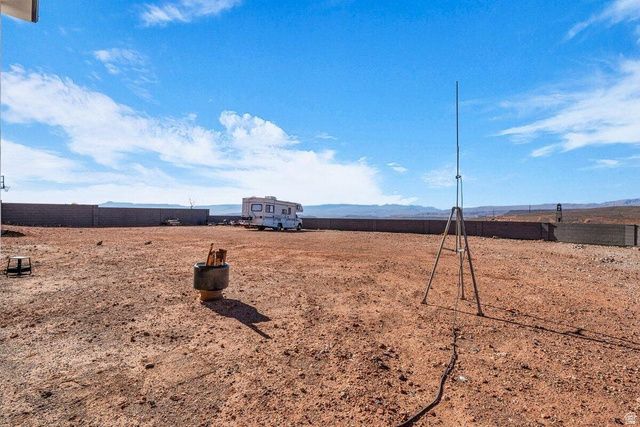 927 N GRAND HEIGHTS DR, St. George, UT 84770