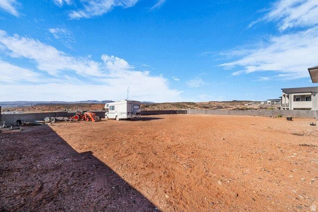 927 N GRAND HEIGHTS DR, St. George, UT 84770