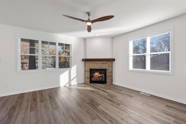 10915 W Wisconsin AVENUE, Wauwatosa, WI 53226