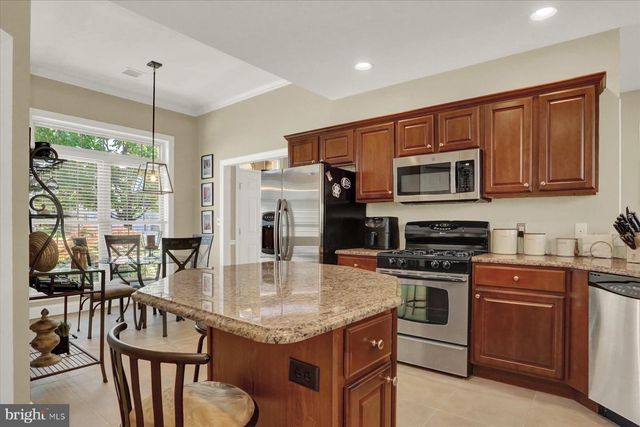 504 NURSERY DR S, Mechanicsburg, PA 17055