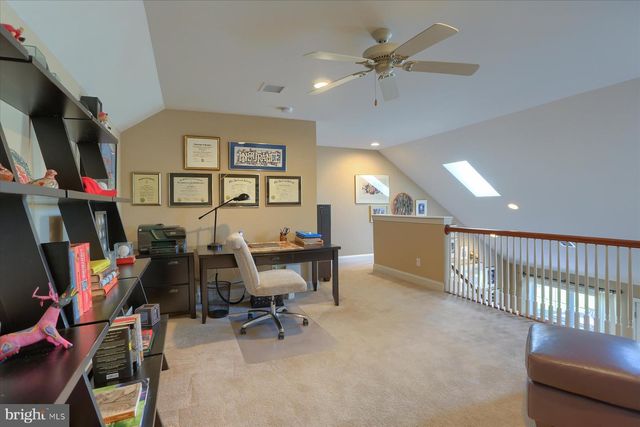 504 NURSERY DR S, Mechanicsburg, PA 17055