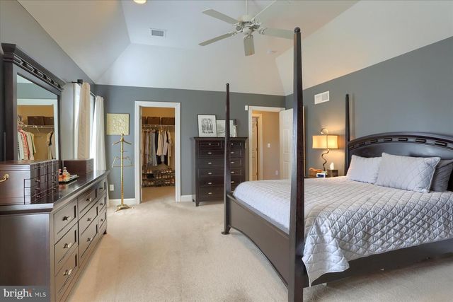 504 NURSERY DR S, Mechanicsburg, PA 17055