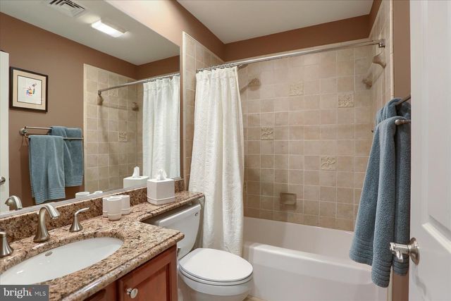 504 NURSERY DR S, Mechanicsburg, PA 17055